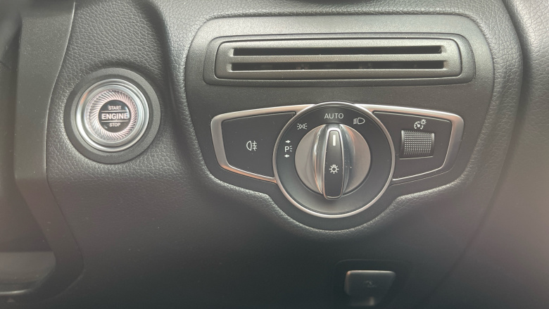 Mercedes-Benz GLC 300d 4Matic AMG Line Premium 5dr 9G-Tronic Diesel Estate